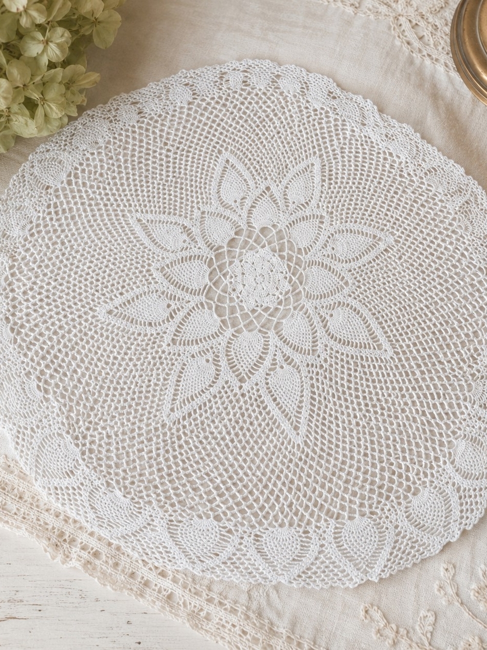 VINTAGE White Crochet TABLECLOTH - Elegant Home Dining Accent 53" DIAMETER